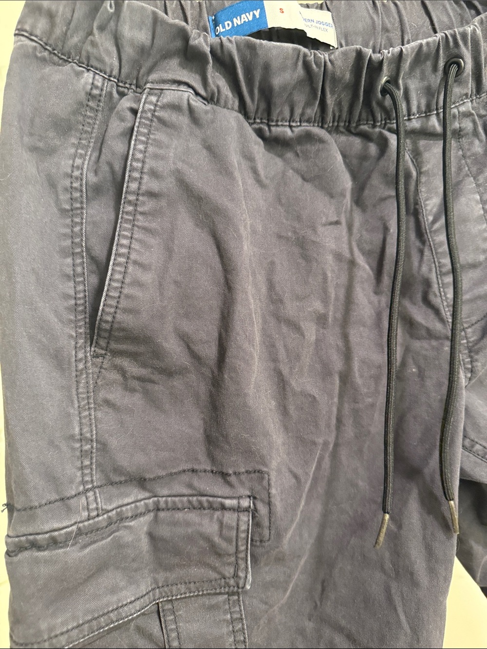 Old Navy Men's Black Cargo Joggers with Utility Pockets - Picture 3 of 4
